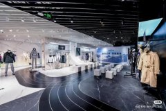 波司登开设全球首家登峰概念店于11月5日开业